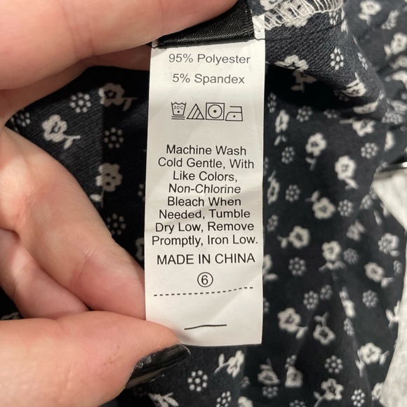 Floral Maxi Dress - Picture 7 of 7